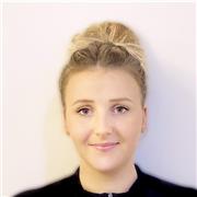 Titulaire d’un master, j’enseigne le français aux jeunes